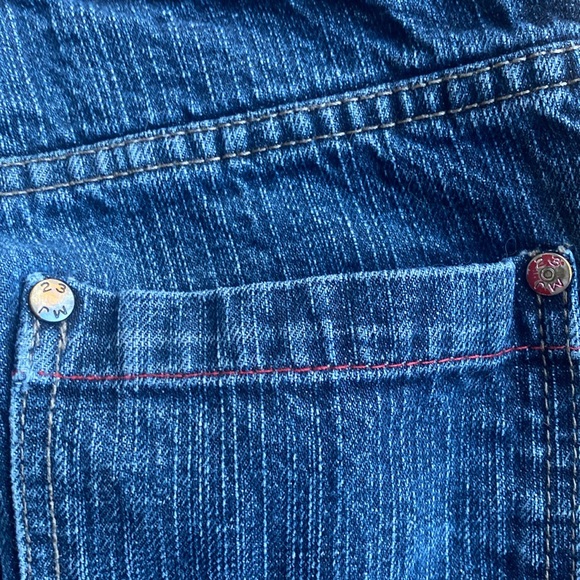 Jordan Jeans in Size 10 Reg - Picture 10 of 10